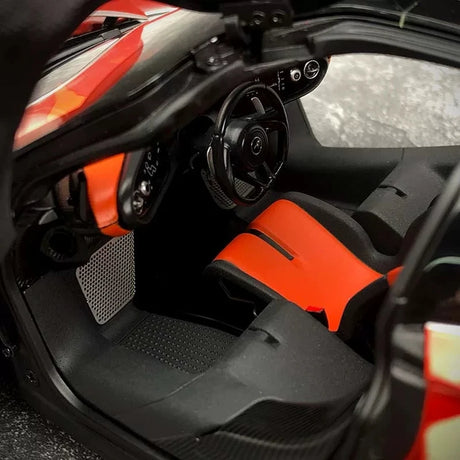 AutoArt McLaren 2020 سبيدتيل أورانج 1:18 – نموذج معدني قابل للجمع مصبوب.