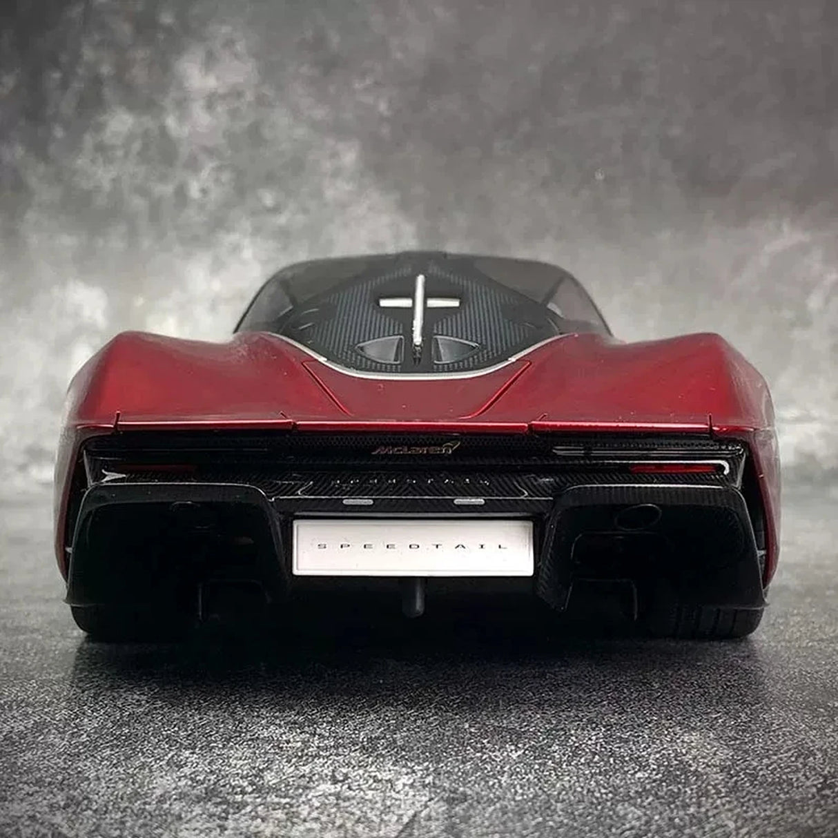 AutoArt McLaren 2020 سبيدتيل ريد 1:18 – نموذج معدني قابل للجمع من القالب المصبوب