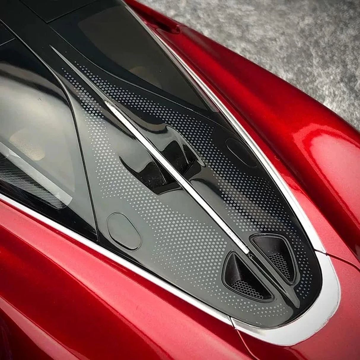 AutoArt McLaren 2020 سبيدتيل ريد 1:18 – نموذج معدني قابل للجمع من القالب المصبوب