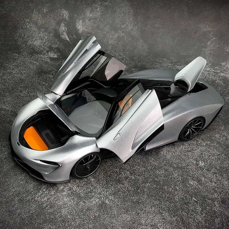 AutoArt McLaren 2020 سبيدتيل سيلفر 1:18 – نموذج معدني قابل للجمع من القالب المصبوب