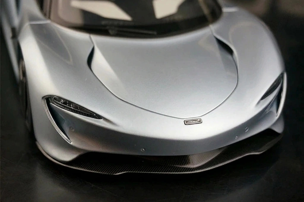 AutoArt McLaren 2020 Speedtail Argento e Blu 1:18 – Modello da collezione pressofuso