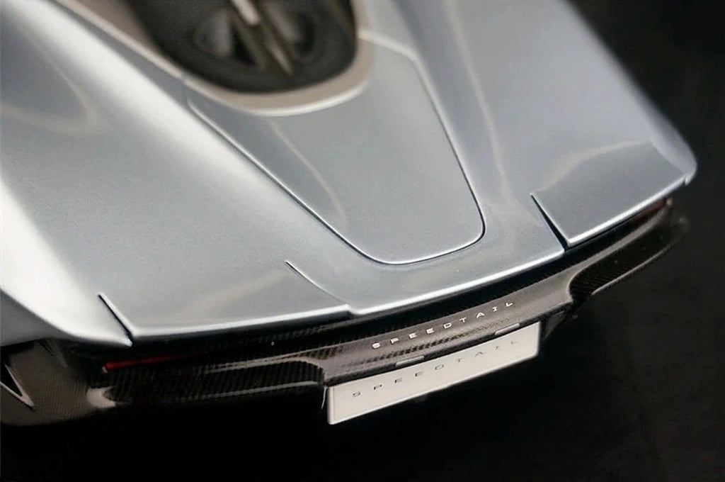 AutoArt McLaren 2020 Speedtail Argento e Blu 1:18 – Modello da collezione pressofuso