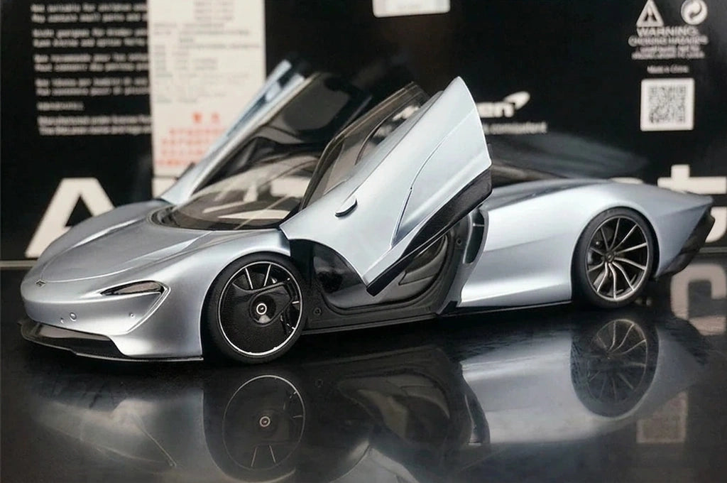AutoArt McLaren 2020 Speedtail Argento e Blu 1:18 – Modello da collezione pressofuso