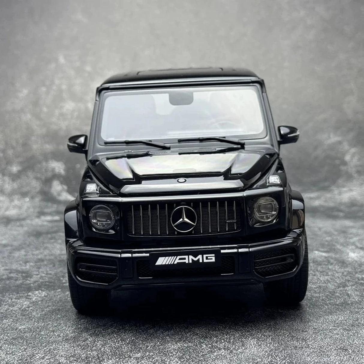 [AutoArt] 1:18 Mercedes-AMG 2019 G 63 Glossy Black Model Car Die-Cast