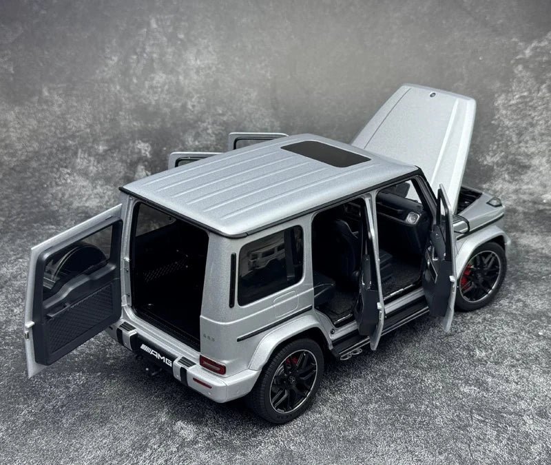 [AutoArt] 1:18 Mercedes-AMG 2019 G 63 Silber-Modellwagen in Druckguss