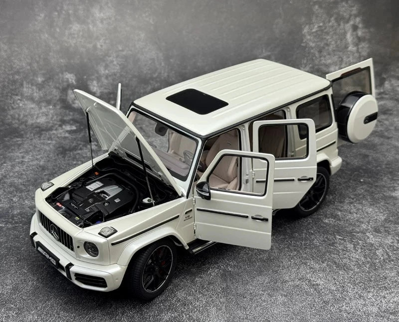 [AutoArt] 1:18 Mercedes-AMG 2019 G 63 White Model Car Die-Cast
