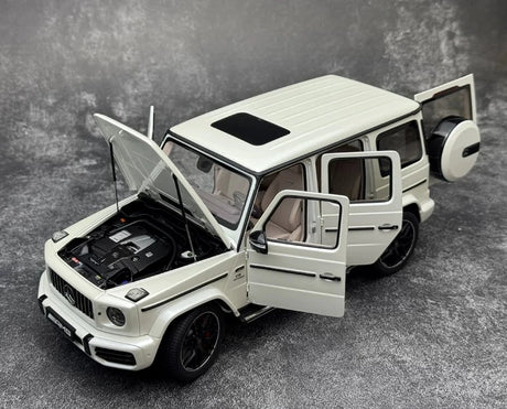 [AutoArt] 1:18 Mercedes-AMG 2019 G 63 White Model Car Die-Cast