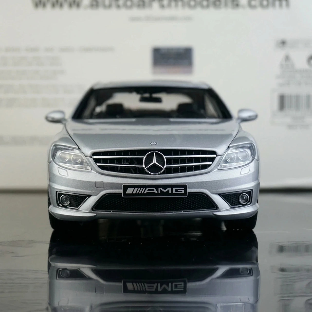 [AutoArt] 1:18 Mercedes-Benz 2007 CL63 AMG Auto in miniatura argento in metallo pressofuso
