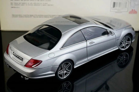 [AutoArt] 1:18 Mercedes-Benz 2007 CL63 AMG Auto in miniatura argento in metallo pressofuso