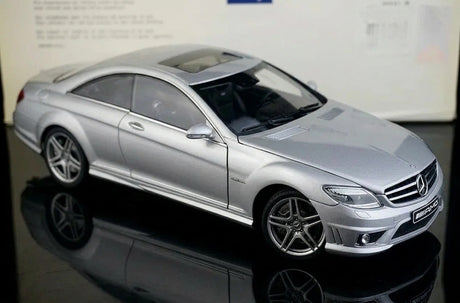 [AutoArt] 1:18 Mercedes-Benz 2007 CL63 AMG Auto in miniatura argento in metallo pressofuso