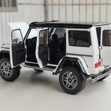 [AutoArt] 1:18 Mercedes-Benz 2015 G500 4x4 White Model Car Die-Cast