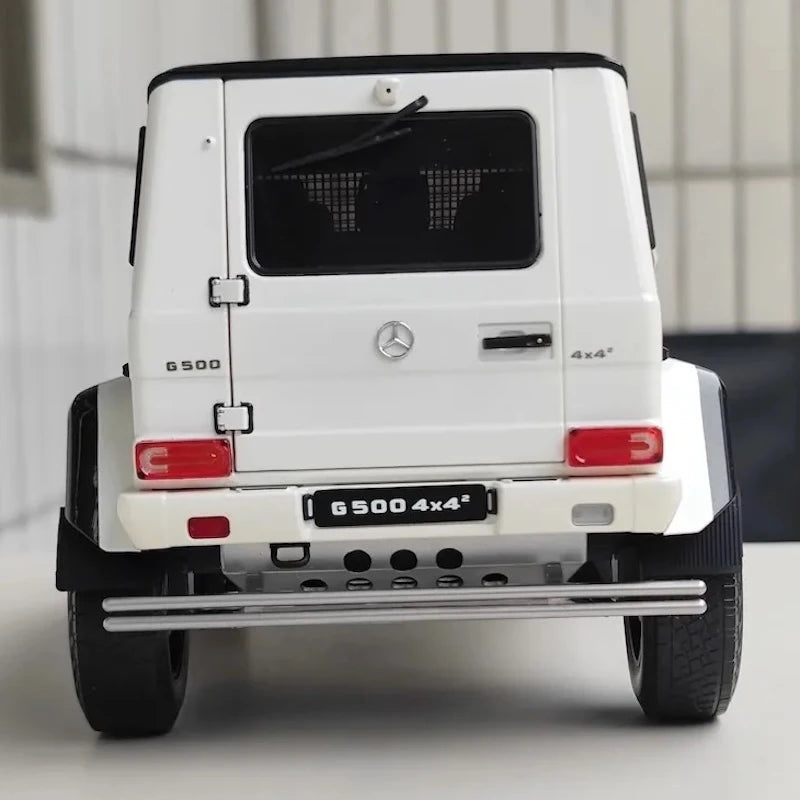 [AutoArt] 1:18 Mercedes-Benz 2015 G500 4x4 White Model Car Die-Cast