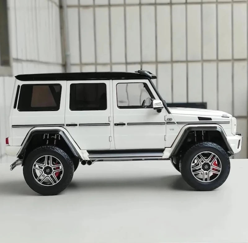 [AutoArt] 1:18 Mercedes-Benz 2015 G500 4x4 White Model Car Die-Cast