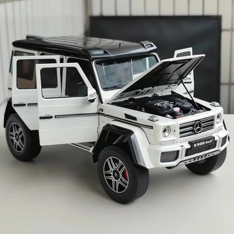 [AutoArt] 1:18 Mercedes-Benz 2015 G500 4x4 White Model Car Die-Cast