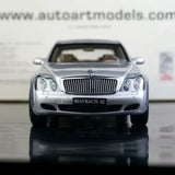 [AutoArt] 1:18 Mercedes-Maybach 2002 62 modello di auto argento e blu in metallo pressofuso