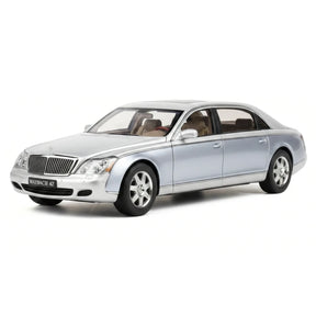 [AutoArt] 1:18 Mercedes-Maybach 2002 62 modello di auto argento e blu in metallo pressofuso