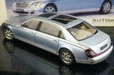 [AutoArt] 1:18 Mercedes-Maybach 2002 62 modello di auto argento e blu in metallo pressofuso