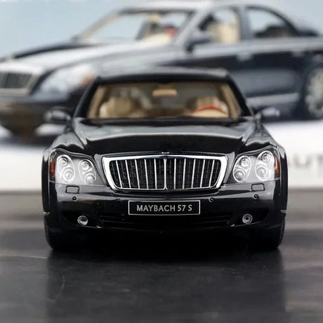 [AutoArt] 1:18 Mercedes-Maybach 2005 57S Auto Modello Nero in Pressofuso