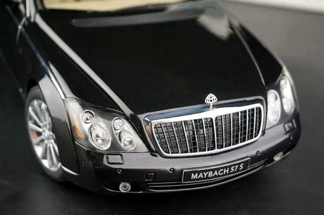 [AutoArt] 1:18 Mercedes-Maybach 2005 57S Auto Modello Nero in Pressofuso
