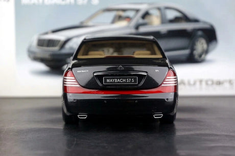 [AutoArt] 1:18 Mercedes-Maybach 2005 57S Auto Modello Nero in Pressofuso