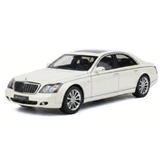 [AutoArt] 1:18 Mercedes-Maybach 2005 57S bianco modellino auto