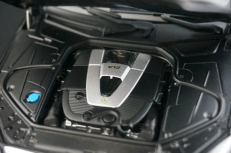 [AutoArt] 1:18 Mercedes-Maybach 2016 S600 SWB Modello nero di auto in metallo pressofuso