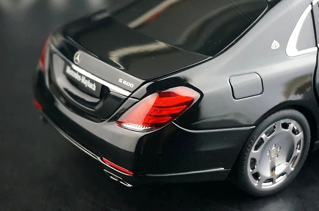 [AutoArt] 1:18 Mercedes-Maybach 2016 S600 SWB Modello nero di auto in metallo pressofuso