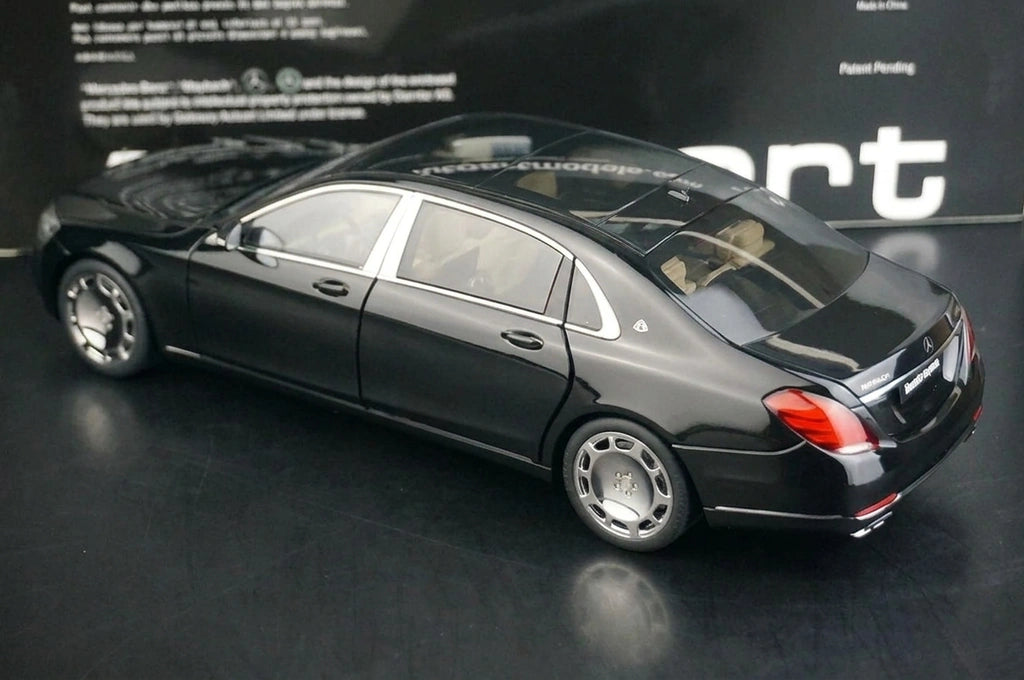 [AutoArt] 1:18 Mercedes-Maybach 2016 S600 SWB Modello nero di auto in metallo pressofuso