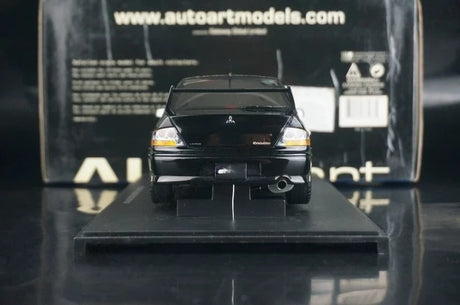 [AutoArt] 1:18 Mitsubishi 2003 Lancer Evolution VIII Black Model Car Die-Cast