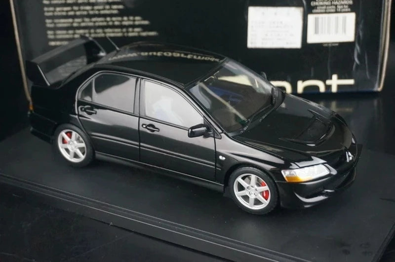 [AutoArt] 1:18 Mitsubishi 2003 Lancer Evolution VIII Black Model Car Die-Cast