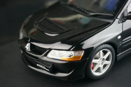 [AutoArt] 1:18 Mitsubishi 2003 Lancer Evolution VIII Black Model Car Die-Cast