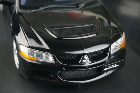 [AutoArt] 1:18 Mitsubishi 2003 Lancer Evolution VIII Black Model Car Die-Cast