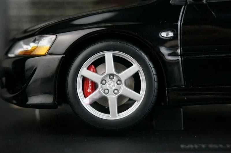 [AutoArt] 1:18 Mitsubishi 2003 Lancer Evolution VIII Black Model Car Die-Cast