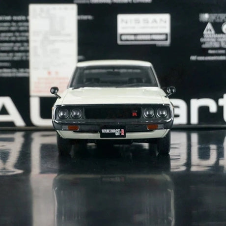 AutoArt Nissan 1973 Skyline 2000 GT-R KPGC110 Weiß 1:18 – Druckguss-Sammlermodell