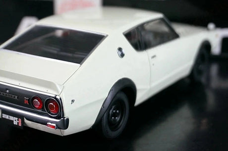 AutoArt Nissan 1973 Skyline 2000 GT-R KPGC110 Weiß 1:18 – Druckguss-Sammlermodell