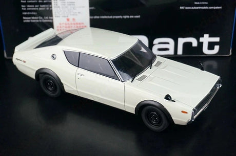 AutoArt Nissan 1973 Skyline 2000 GT-R KPGC110 Weiß 1:18 – Druckguss-Sammlermodell