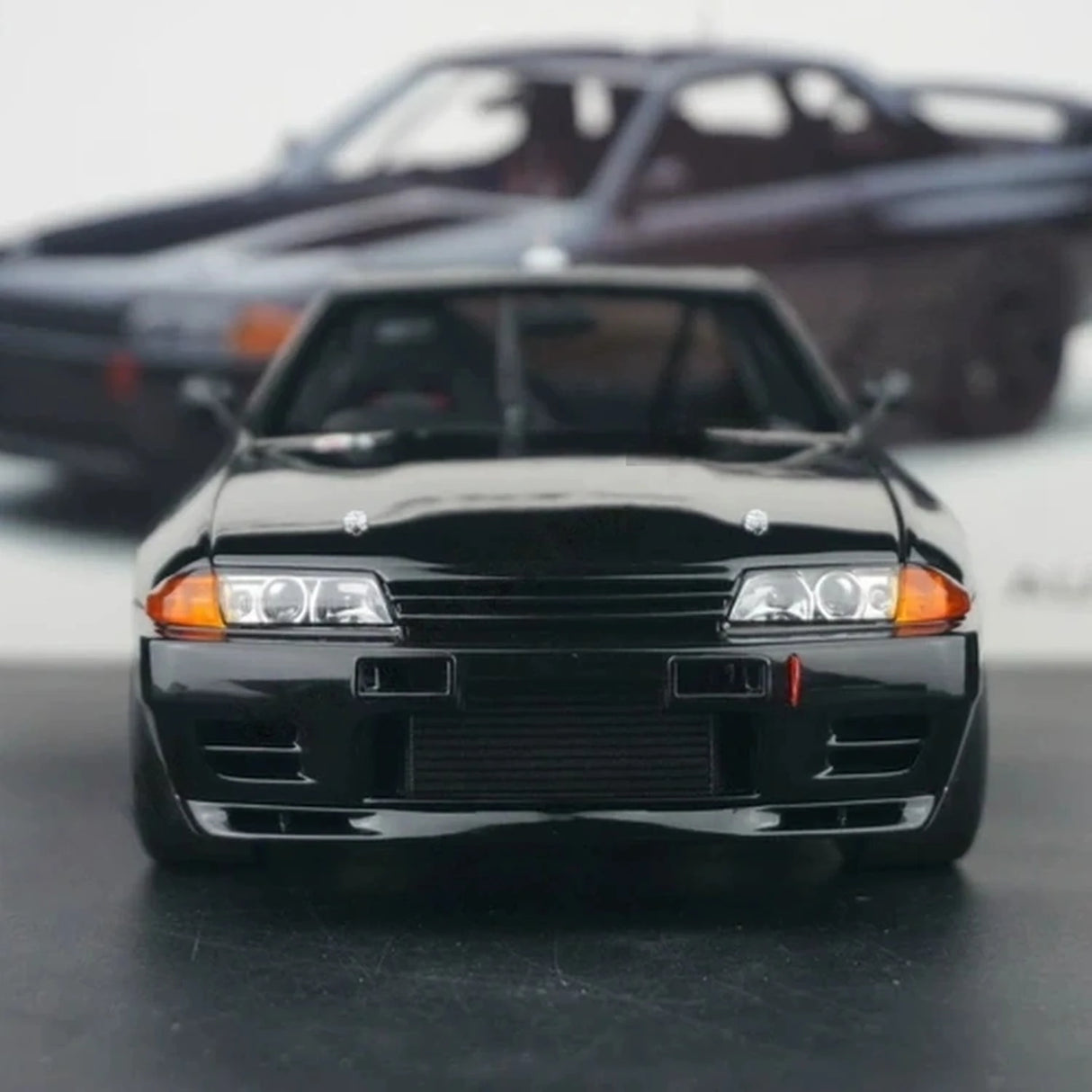 AutoArt Nissan 1989 Skyline GT-R R32 Body Single Black 1:18 – Modello da collezione pressofuso