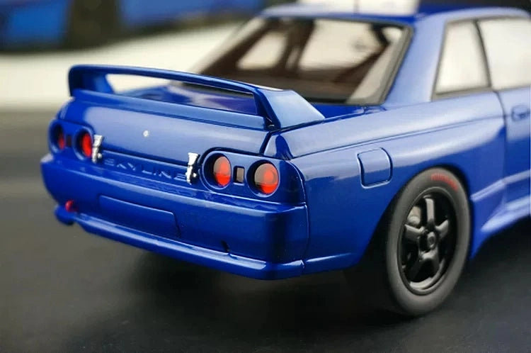 AutoArt Nissan 1989 Skyline GT-R R32 Body Smooth Blue 1:18 – Modello da collezione pressofuso