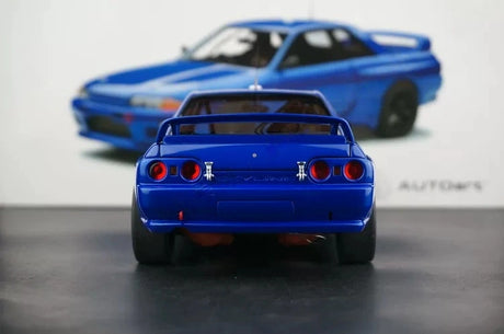 AutoArt Nissan 1989 Skyline GT-R R32 Plain Body Blue 1:18 – Sammelobjekt, Druckgussmodell, Druckguss