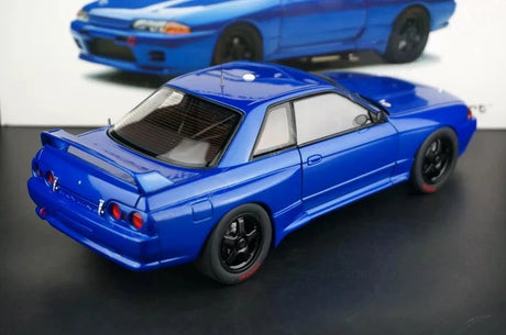 AutoArt Nissan 1989 Skyline GT-R R32 Plain Body Blue 1:18 – Sammelobjekt, Druckgussmodell, Druckguss