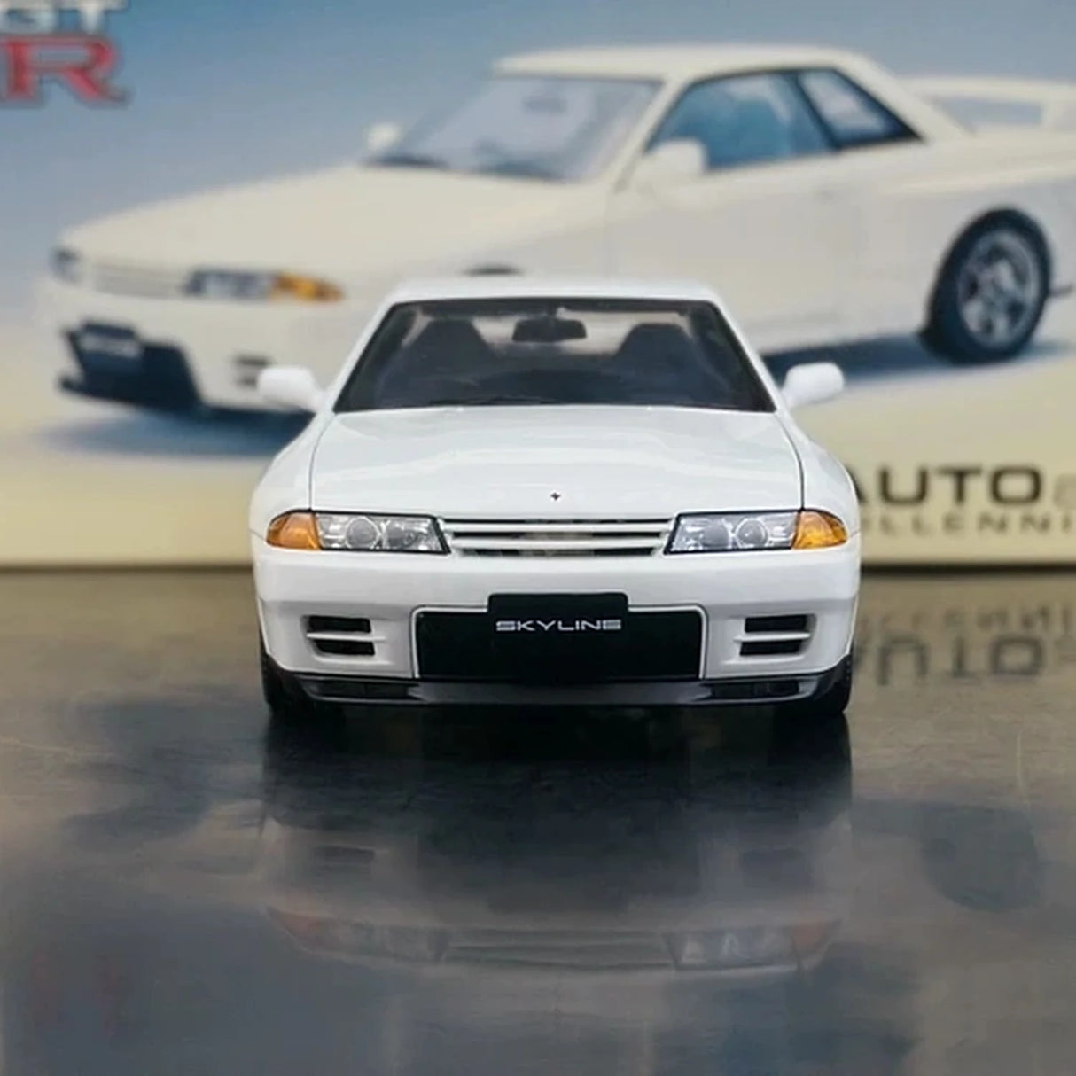 AutoArt Nissan 1989 Skyline GT-R R32 Street First Release White 1:18 – Modello Pressofuso da collezione