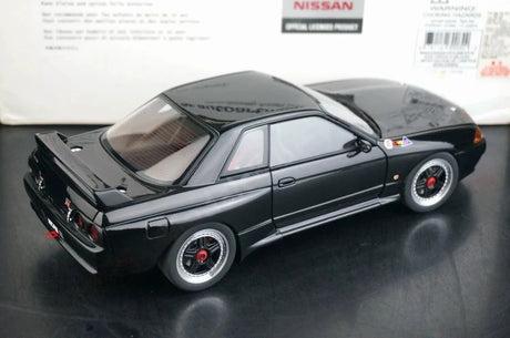 AutoArt Nissan 1991 Skyline GT-R R32 Gruppe A Limited Black 1:18 – Sammelobjekte aus Druckguss