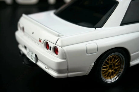 AutoArt Nissan 1991 Skyline GT-R R32 Wangan Midnight White 1:18 – Sammelobjekt aus Druckguss