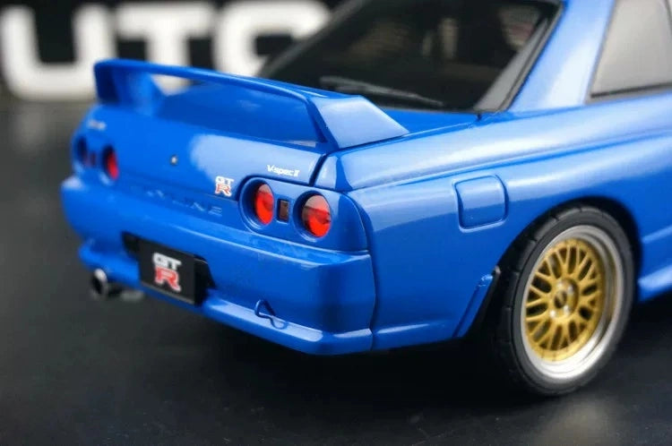 Nissan 1993 1:18 Diecast Model Car | AutoArt – STK Model Car