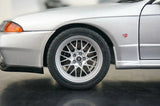AutoArt Nissan 1994 Skyline GT-R R32 V-Spec II Silver 1:18 – نموذج معدني قابل للجمع مصبوب.