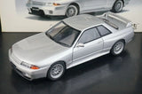 AutoArt Nissan 1994 Skyline GT-R R32 V-Spec II Silver 1:18 – نموذج معدني قابل للجمع مصبوب.