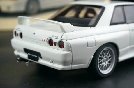 AutoArt Nissan 1994 Skyline GT-R R32 V-Spec II White 1:18 – Sammelobjekte aus Druckguss