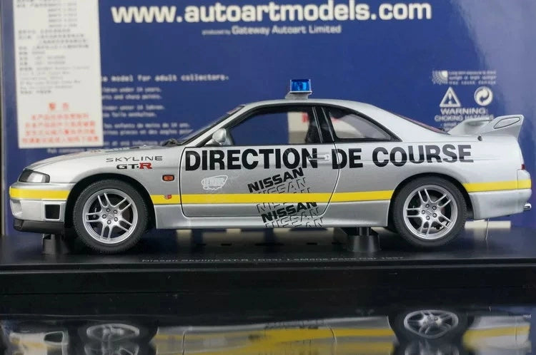AutoArt Nissan 1996 Skyline GT-R R33 Safety Car 1:18 – Modello da collezione in pressofuso