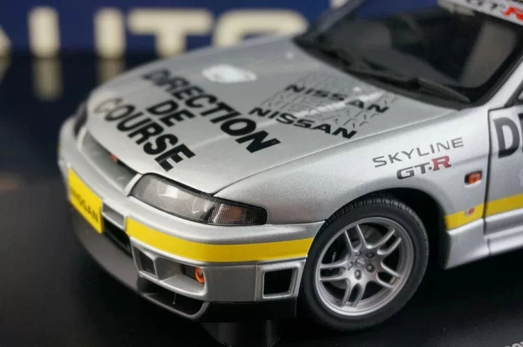 AutoArt Nissan 1996 Skyline GT-R R33 Safety Car 1:18 – Modello da collezione in pressofuso