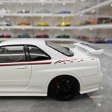 [AutoArt] 1:18 Nissan 1999 Skyline GT-R R34 R-tune White Model Car Die-Cast